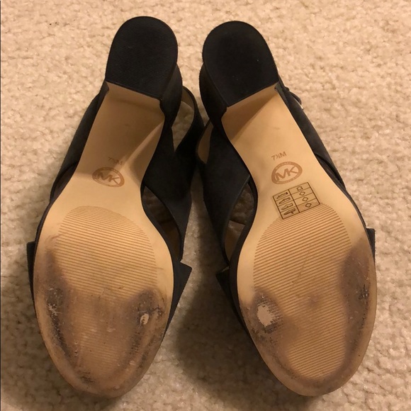 SOLD Michael Kors heels - Picture 3 of 5